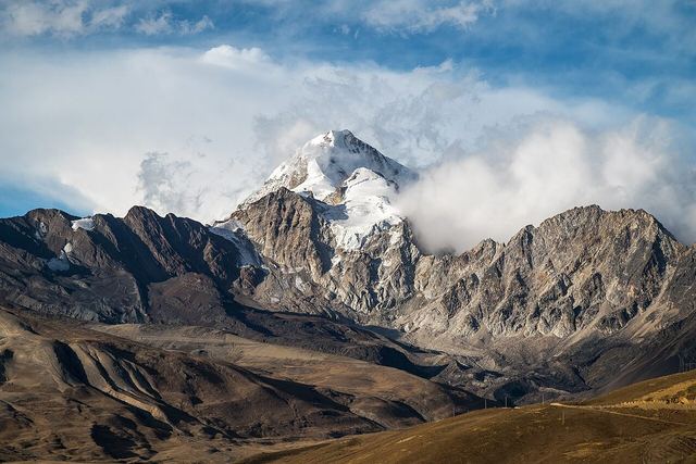 DESHIELO DEL NEVADO HUAYNA POTOSÍ